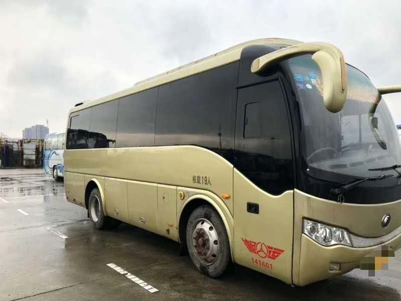 10-23 coche usado diesel de la mano del coche del autobús del euro III de la longitud de los asientos los 7.9m 2do