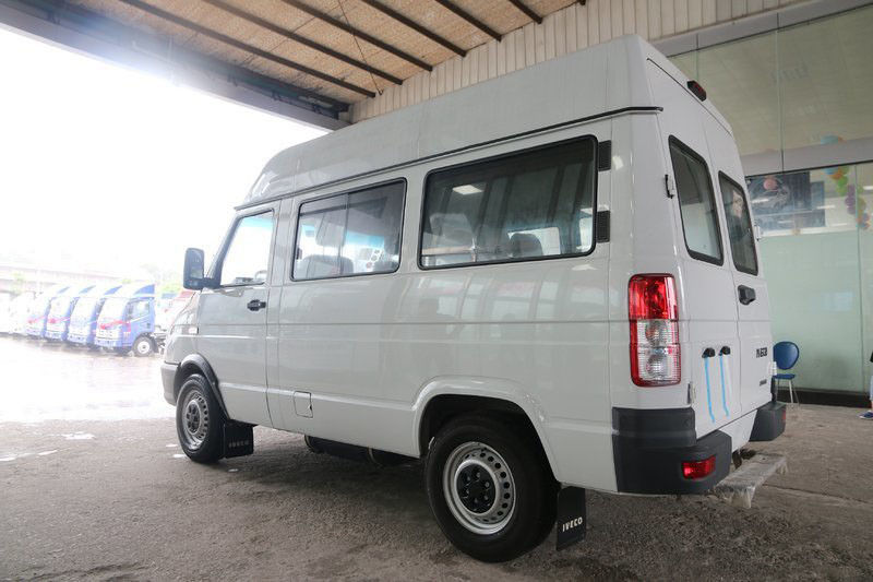 El microbús usado y nuevo 6 de la marca blanca de Iveco asienta 129 años del diesel 2013-2018 de HP