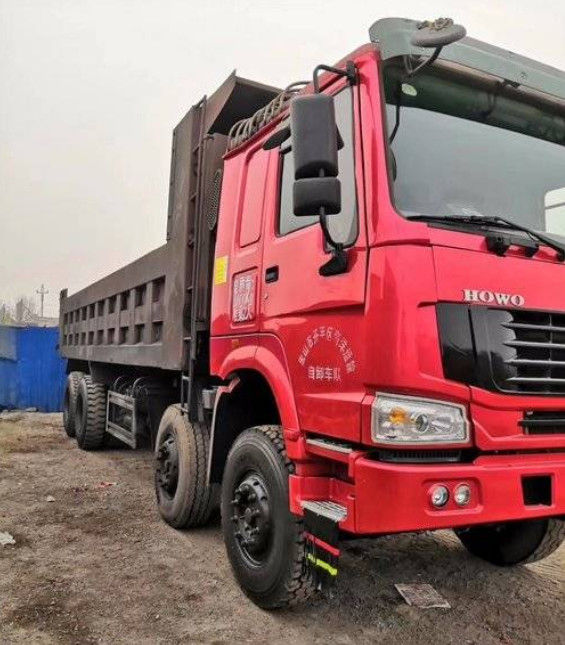 La marca 20-30T de HOWO utilizó los camiones diesel/los camiones de volquete de la segunda mano 375hp 2012 años