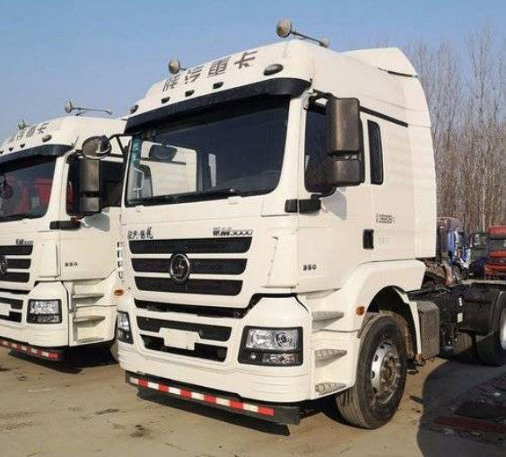 La marca blanca de Shacman utilizó el diesel manual del euro V de los tractores remolque 350hp 2017 años
