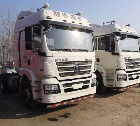 La marca blanca de Shacman utilizó el diesel manual del euro V de los tractores remolque 350hp 2017 años