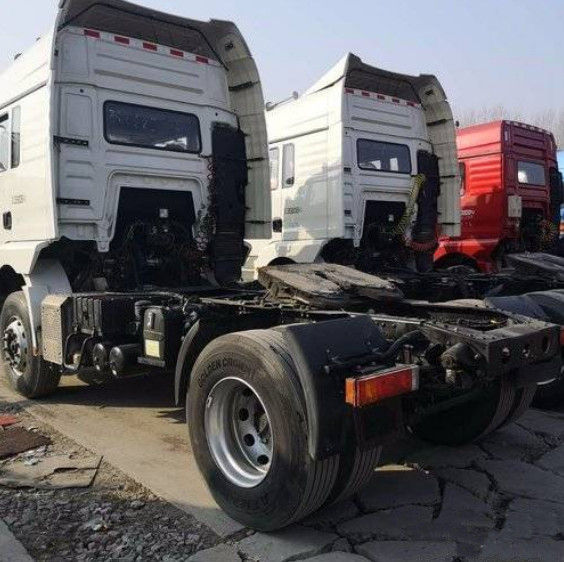 La marca blanca de Shacman utilizó el diesel manual del euro V de los tractores remolque 350hp 2017 años