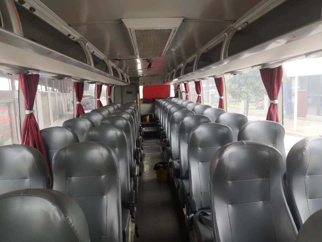 Asientos fuertes usados diesel del capítulo 25-57 de Bus Yutong zk6127 del coche con el retrete de la CA