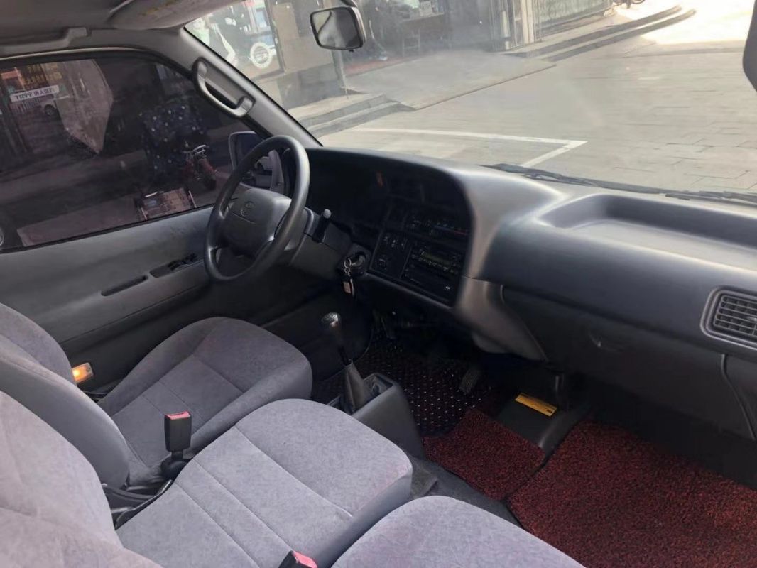 Autobús usado Toyota diesel de 13 asientos el mini con la CA no equipa ningún accidente 2015 años