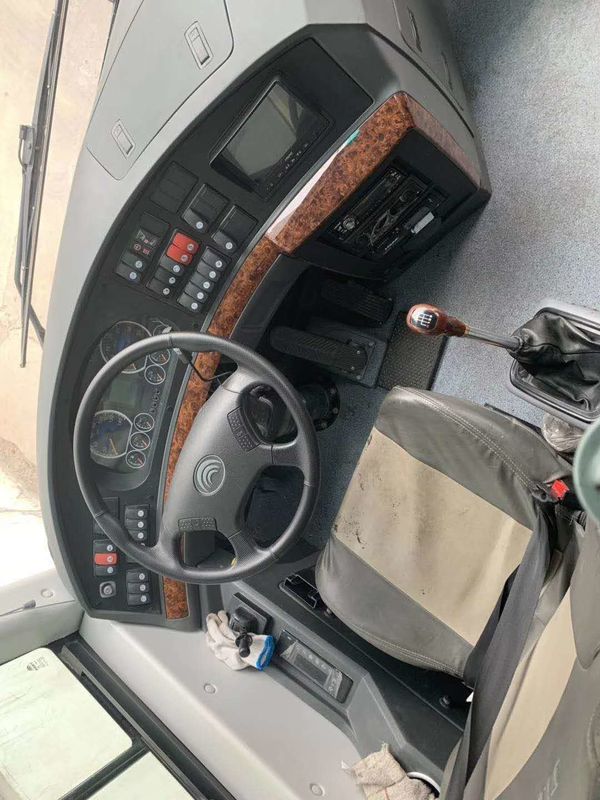 Autobús usado Yutong del práctico de costa del motor LHD de YC diesel 55 Seat de 2015 años 12 metros