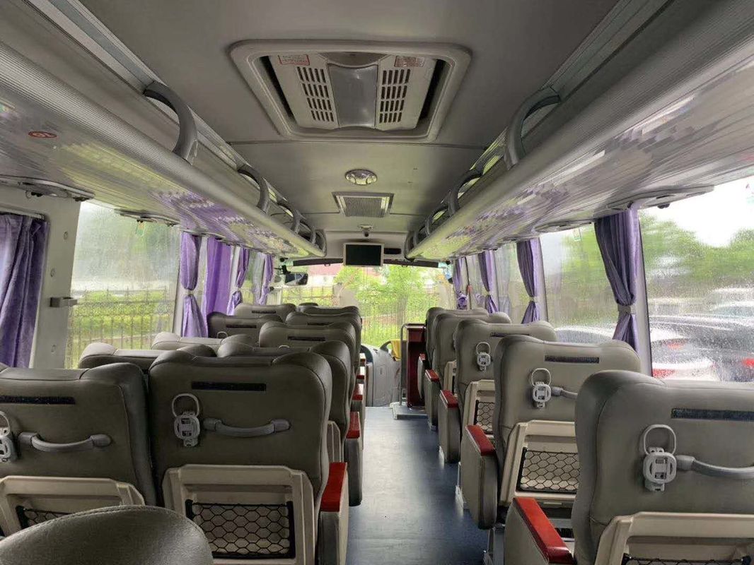 Autobús de la ciudad de Yutong de la serie ZK6858, mano izquierda diesel del autobús de Seater del blanco 19 que dirige 2015 años