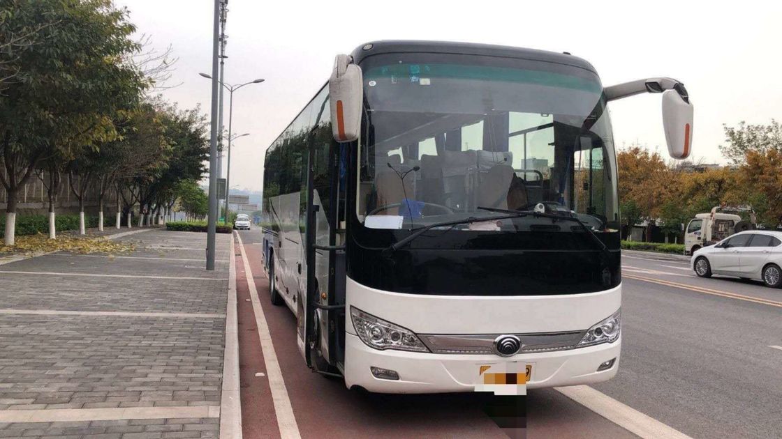 Motor usado longitud blanca de Yuchai de los asientos del autobús 51 del coche del color el 11m Yutong 2016 años