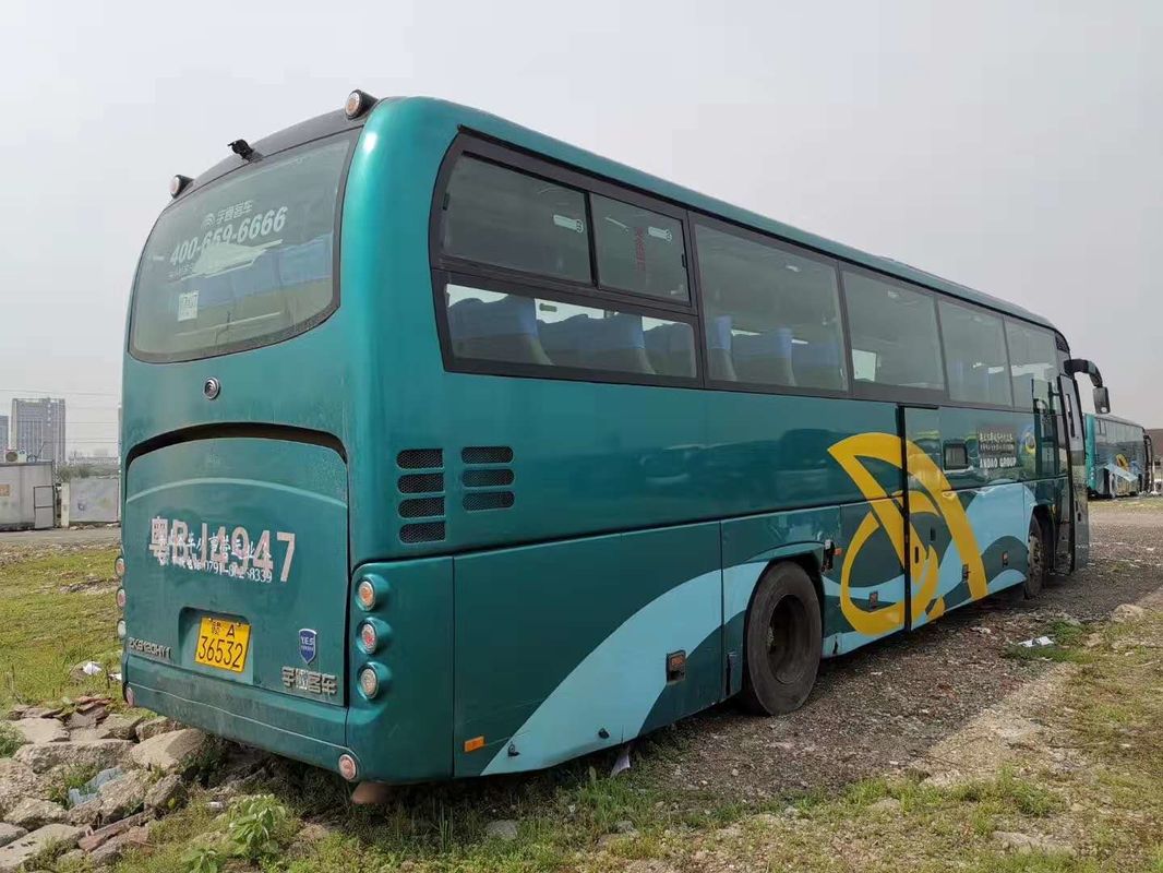 47 asientos Yutong usado 2010 años transportan el modelo diesel del motor 6120 del euro III de la longitud del 12m