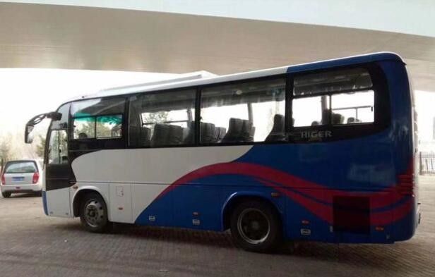 33 asientos utilizaron a un coche de pasajero más alto del motor de la marca YC del bus turístico Bus