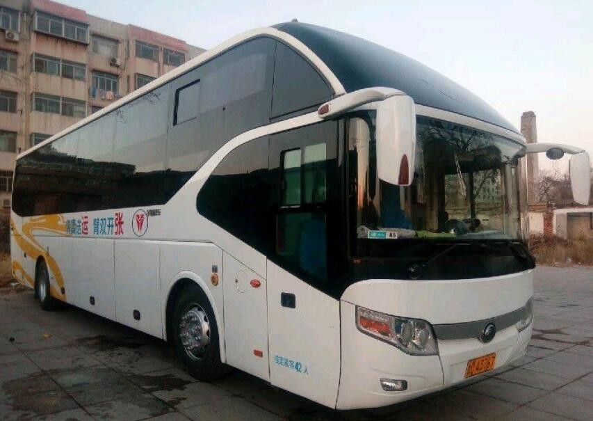 Yutong usado diesel manual transporta al coche Sleeper Bus los asientos de 2017 años 42 con la cama suave