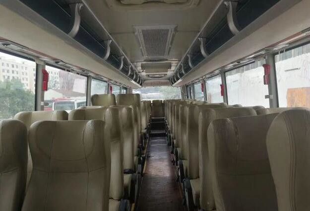 2013 años utilizaron asientos del autobús 57 del modelo de los autobuses Zk6125 de Yutong con el saco hinchable/el retrete seguros