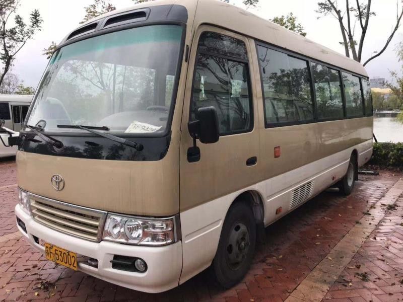El práctico de costa de Toyota de 2010 años utilizó altura del autobús del motor diesel 2585m m de los asientos 15B del autobús 23