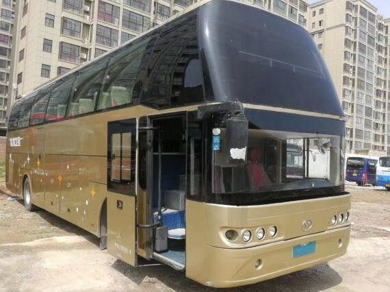 6120 Deisel modelo 61 asientos utilizaron el autobús del pasajero marca de Youngman de 2011 años