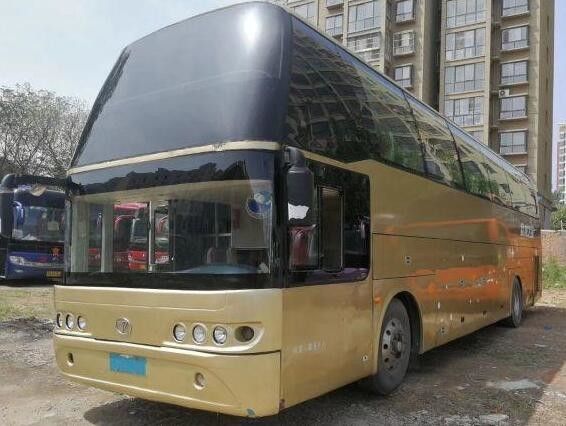 6120 Deisel modelo 61 asientos utilizaron el autobús del pasajero marca de Youngman de 2011 años