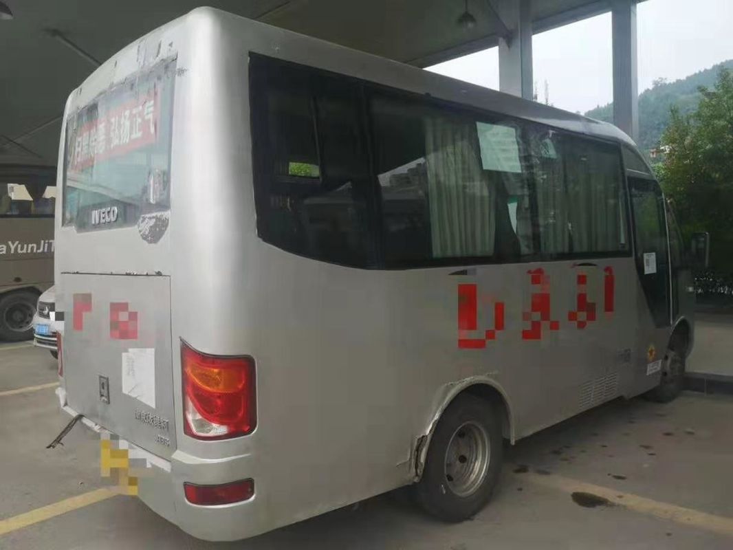 2013 años utilizaron la dislocación diesel del mini autobús LHD 2798ml de los asientos de la TA 17 del autobús del práctico de costa
