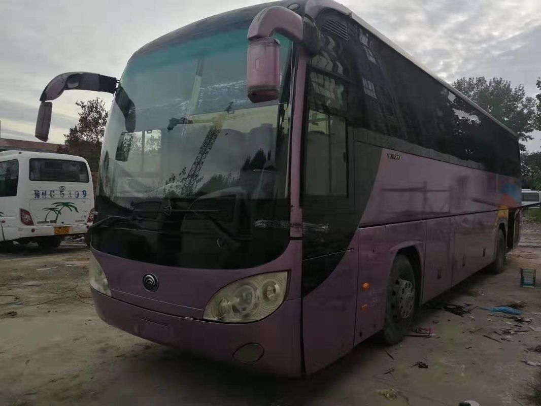 La dirección de la mano izquierda utilizó el autobús de 55 Seater 2011 púrpura del año 6120HY19 con los asientos de cuero