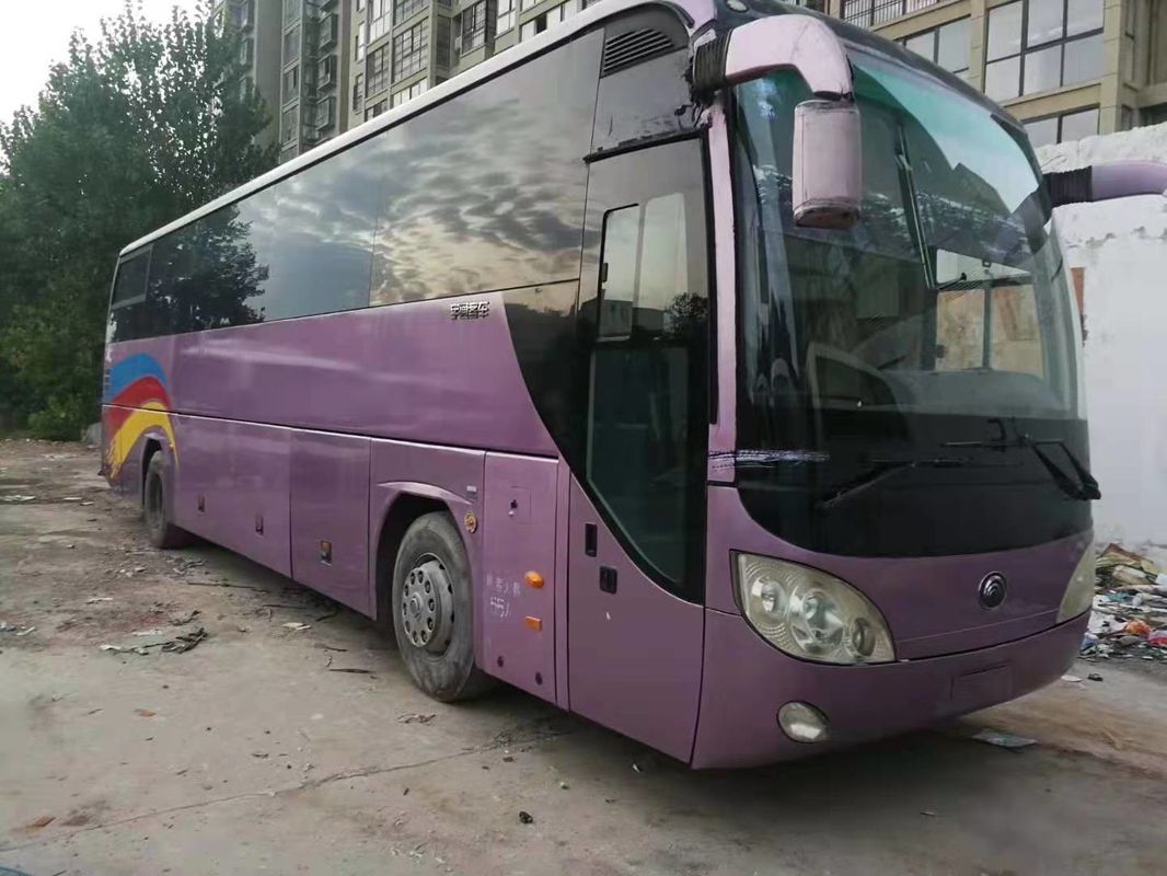 La dirección de la mano izquierda utilizó el autobús de 55 Seater 2011 púrpura del año 6120HY19 con los asientos de cuero