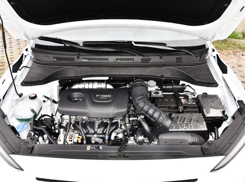 Hyundai utilizó anchura del autobús del coche 1800m m de SUV de los mini del autobús 1.6T 177hp F7 asientos de la caja de cambios 5 mini