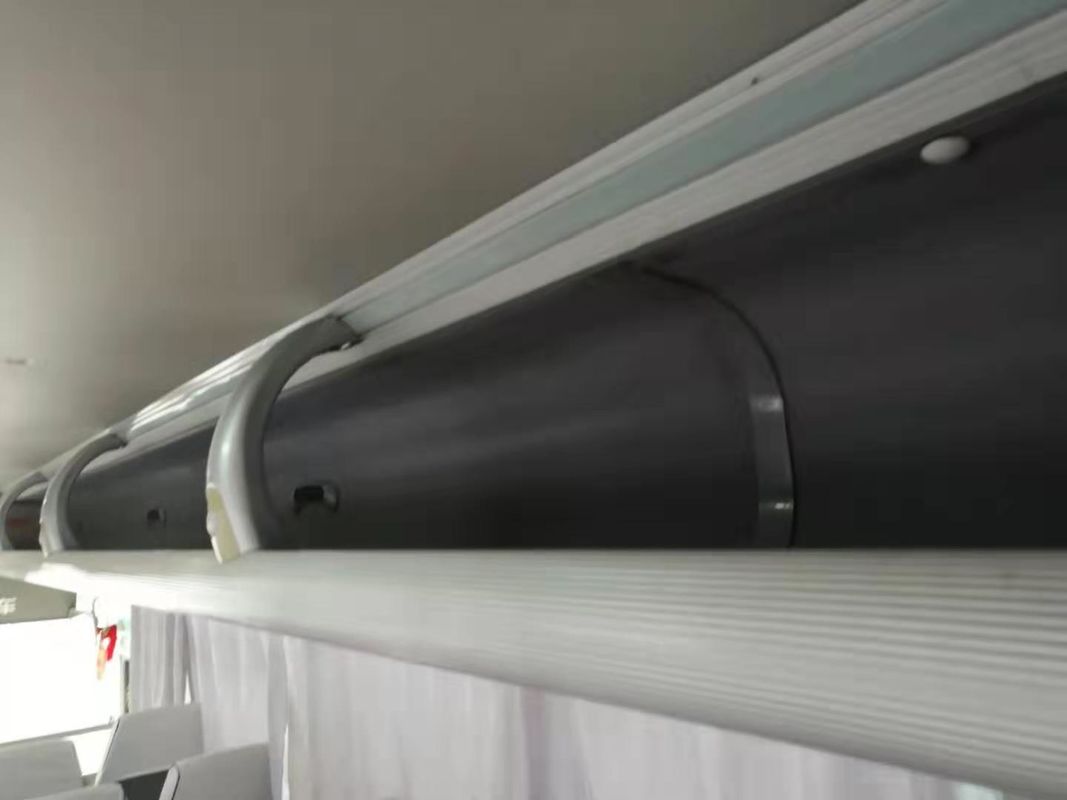 Yutong usado el color blanco transporta 47 asientos las buenas condiciones diesel del autobús de Yutong de 2013 años