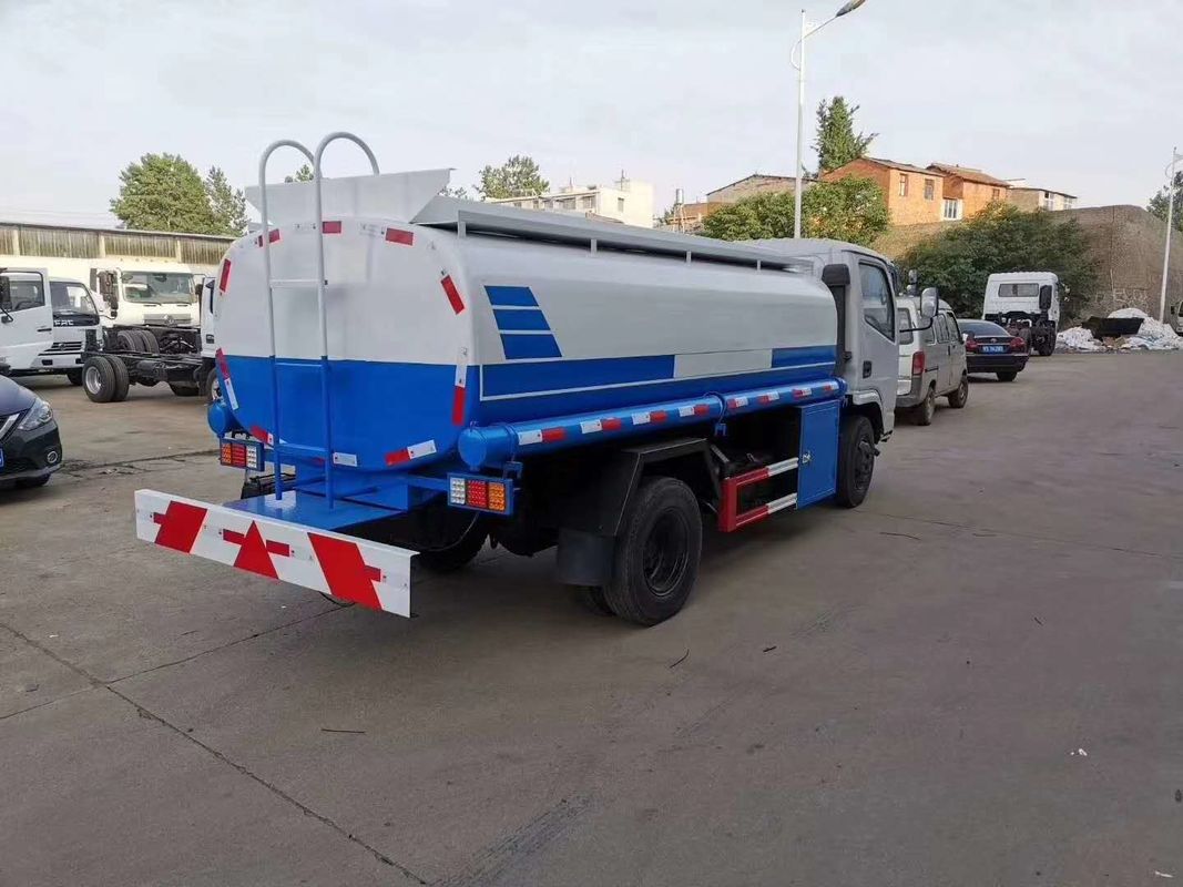 Certificación de poca potencia del camión ISO del reaprovisionamiento del aceite del camión 5m3 del depósito de gasolina de aceite de 4X2 5000L