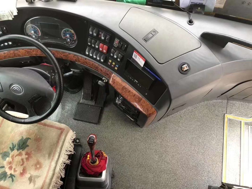 Yutong utilizó el coche Bus de la mano del saco hinchable 100km/H Yutong segundo de la puerta doble del autobús ZK6122