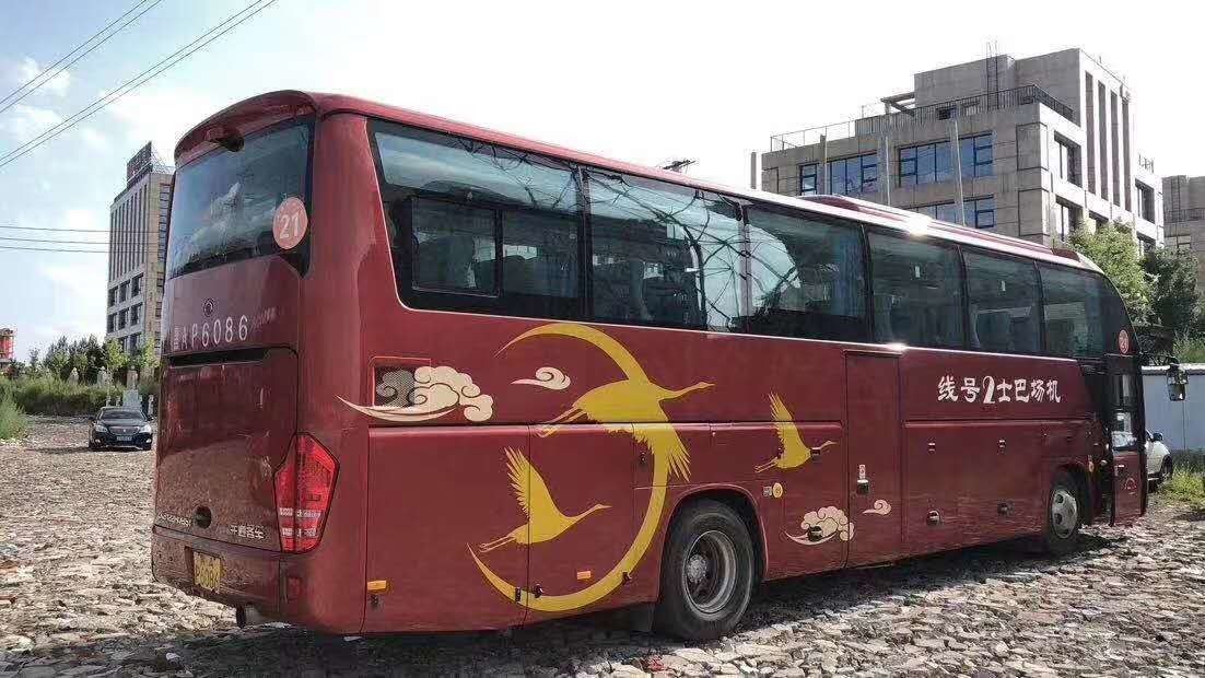 el gasoil 247kw 50 asientos Yutong usado 2015 años transporta el chasis de acero del euro III bajo del kilómetro del motor de Yuchai con la CA