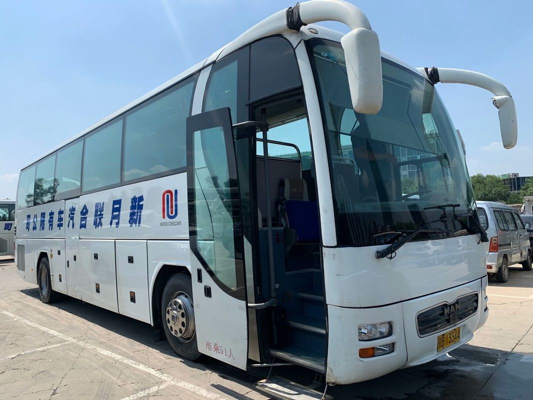 El autobús usado de Yutong para las ventas modela ZK6122 buenas condiciones de acero dobles del euro III del chasis de las puertas 51Seats