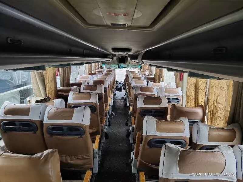 Puertas dobles usadas 233kw de la CA de Bus With del coche de los asientos del motor diesel 53 de Kinglong RHD