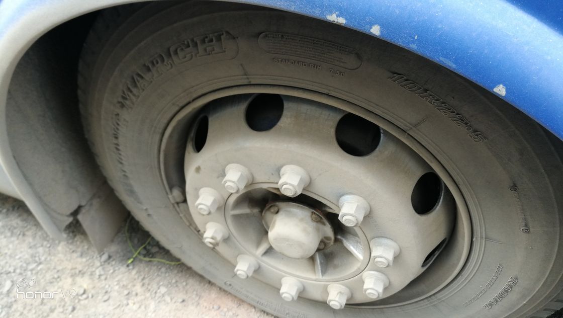 La marca ZK6938 39 de Yutong asienta estándar de emisión usado de Bus With Euro III del coche del motor diesel con la CA