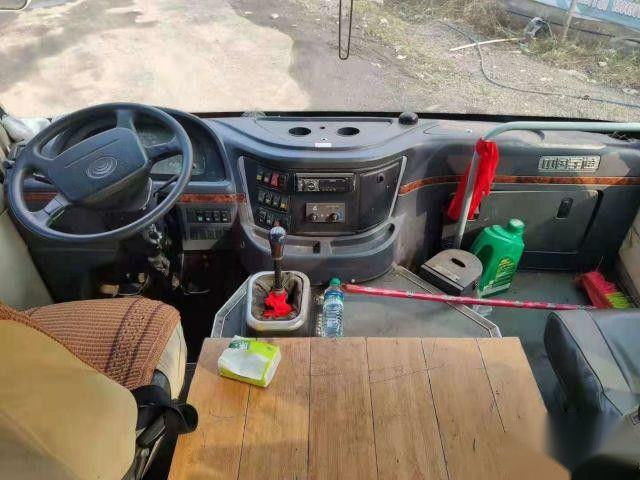 Puertas usadas LHD del chasis de acero del autobús del pasajero de los asientos del ISO Yutong ZK6752D 29 solas