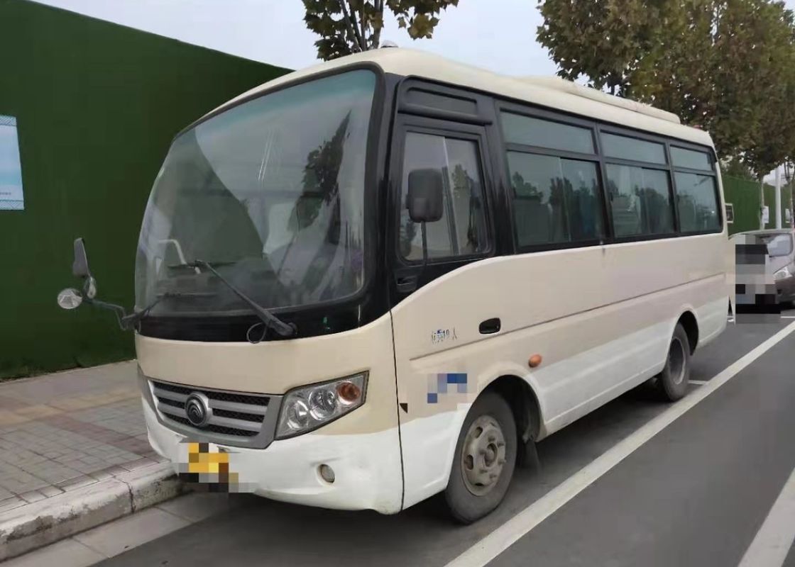 2011 años utilizaron el modelo ZK6608 de la impulsión de la mano izquierda de los asientos del modelo ZK6608 19 del autobús de Yutong ningún árbol del accidente 2