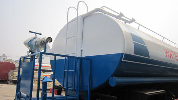 15 camión a estrenar de la regadera del tanque de agua de Ton Dongfeng 4x2 6x4 de los metros cúbicos 18