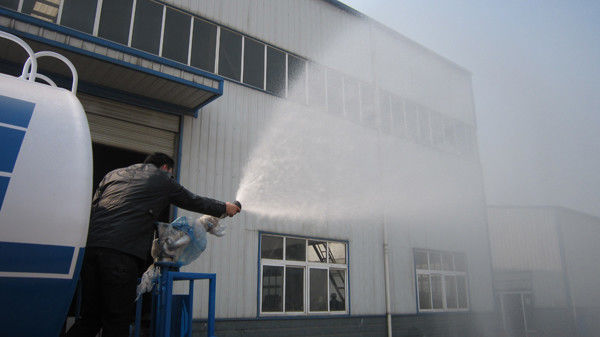 15 camión a estrenar de la regadera del tanque de agua de Ton Dongfeng 4x2 6x4 de los metros cúbicos 18