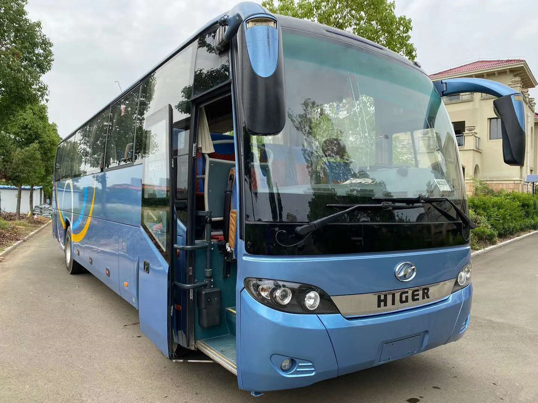 La nueva llegada actual utilizó KLQ6115 un coche más alto Bus 51 asientos que la mitad usada Yuchai del autobús del motor diesel corre bueno
