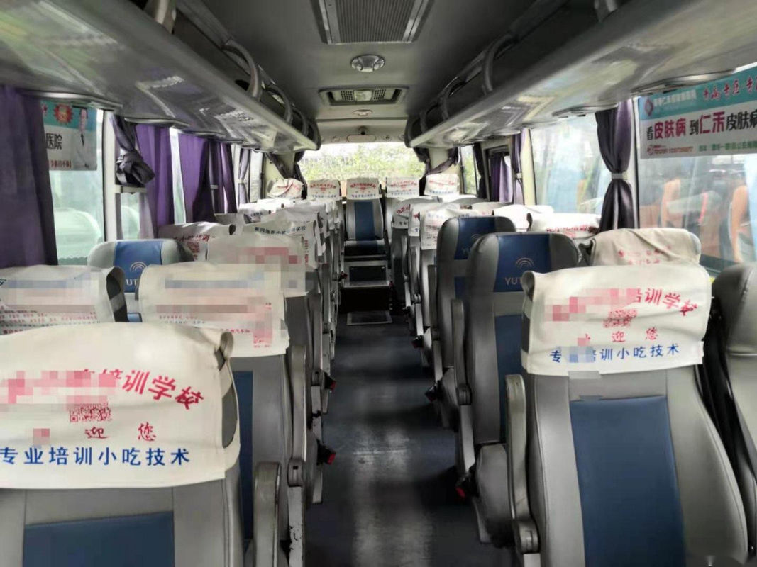 Yutong usado transporta el autobús usado puerta de acero del pasajero del chasis de los asientos Zk6858 35 la sola