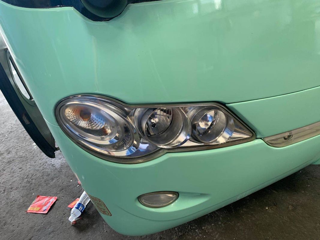 El bus turístico usado Kinglong XMQ6900 39 asienta solo el autobús usado de dirección izquierdo del pasajero del chasis de la puerta kilómetro bajo de acero