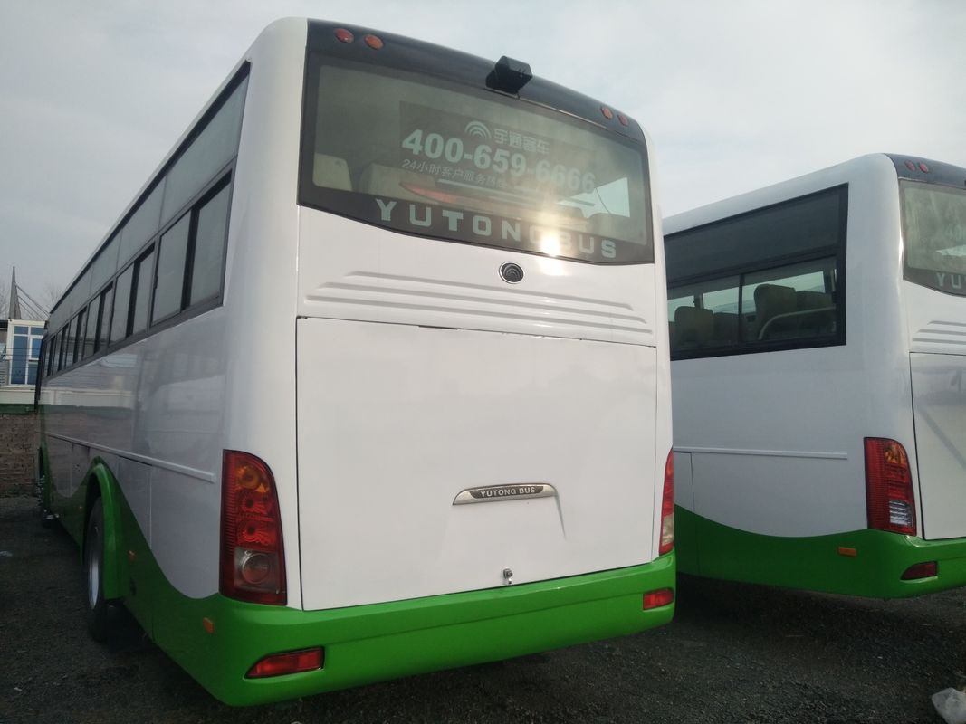 Yutong usado transporta el chasis de acero Front Engine Bus que 53 asientos utilizaron el coche Bus For Congo del bus turístico