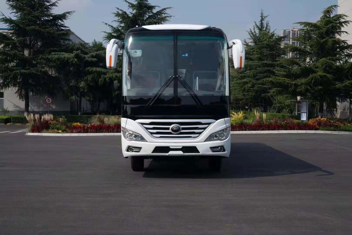 65 coche Bus del nuevo autobús de Yutong ZK6126D de los asientos el nuevo que dirige los motores diesel de RHD dobla a Axle New Bus posterior