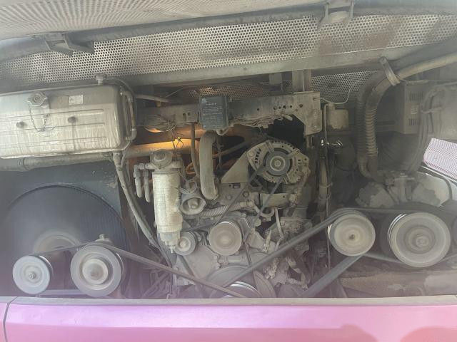 Euro de acero usado IV 270kw del motor de Yuchai del chasis de los asientos del modelo XMQ6113 51 del bus turístico