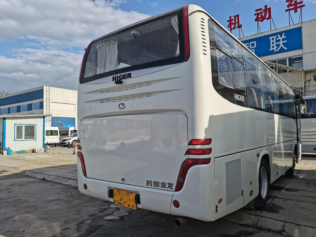 Los asientos usados del bus turístico KLQ6856 37 salieron del autobús más alto usado III de acero de dirección del euro del chasis