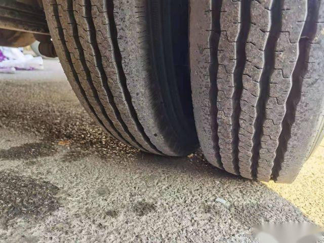 Kilómetro bajo usado impulsión usado del autobús del pasajero de la mano izquierda de la gasolina de los asientos del práctico de costa 20 del autobús de Toyota