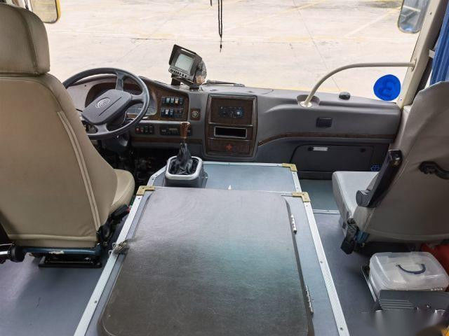 Dirección izquierda usada de Front Engine Euro III de acero del chasis del bus turístico de los asientos del autobús 29 de Yutong
