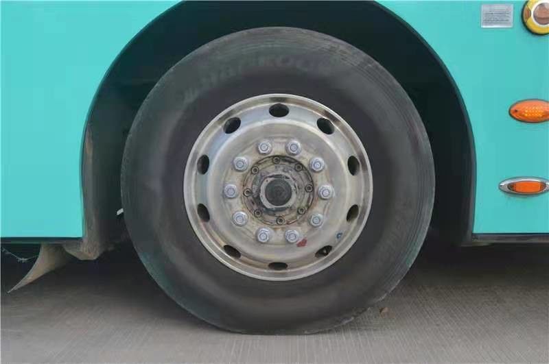 Los asientos usados de Zhongtong LCK6950 27/62 del autobús de la ciudad utilizaron la caja de cambios del euro IV Qijiang de Bus 164kw del coche