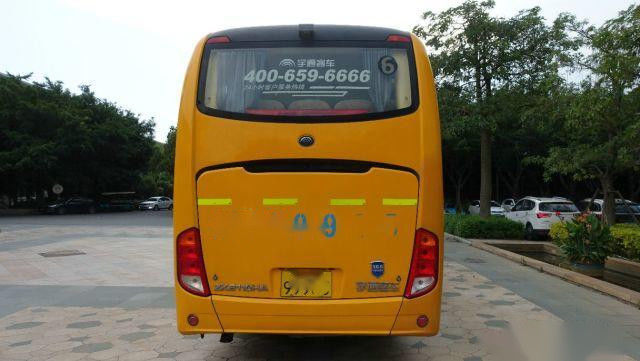 Los asientos usados del autobús ZK6107 49 de Yutong salieron chasis de dirección Yuchai del saco hinchable del motor posterior kilómetro bajo