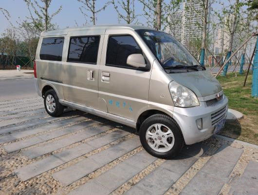 2013 modo de la impulsión del combustible LHD de Mini Bus Used Cars Gasoline de los asientos del coche 7 de Wuling del año