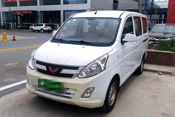 2016 impulsión del combustible LHD de Mini Bus Used Cars Gasoline del coche usado de Wuling de los asientos del año 7
