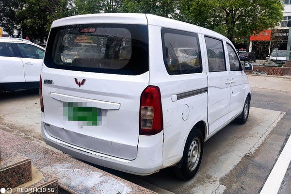 2016 impulsión del combustible LHD de Mini Bus Used Cars Gasoline del coche usado de Wuling de los asientos del año 7