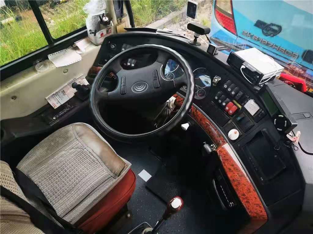 49 asientos que el autobús de segunda mano de 2013 años utilizó el autobús ZK6122HQ de Yutong utilizaron el acondicionador de Bus With Air del coche