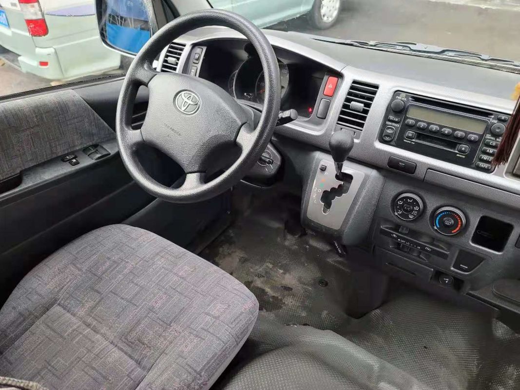 La gasolina Toyota Hiace de 2012 asientos del año 13 utilizó el alto tejado de Mini Bus With Luxury Seat para el negocio