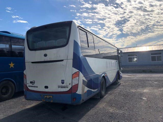 Los asientos usados de Bus ZK6908 38 del coche salieron Yuchai de dirección del euro posterior III del motor autobús usado el chasis de acero de Yutong